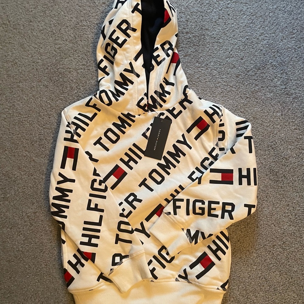 Nwt boys hoodie - Picture 2 of 4